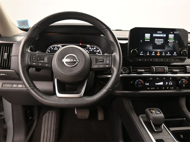 Vehicle image 43 of 69