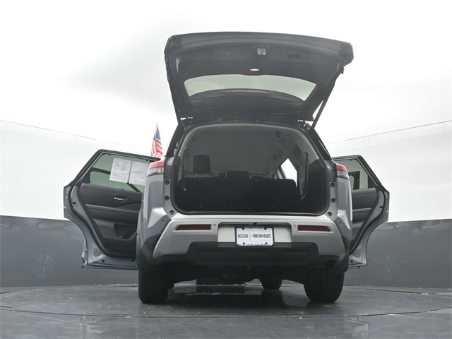 Vehicle image 57 of 69
