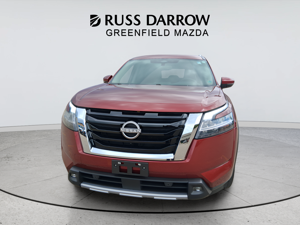 2022 Nissan Pathfinder SL Image 2 of 12