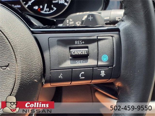 Vehicle image 27 of 28
