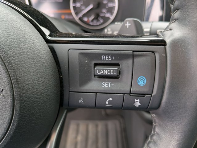Vehicle image 10 of 26
