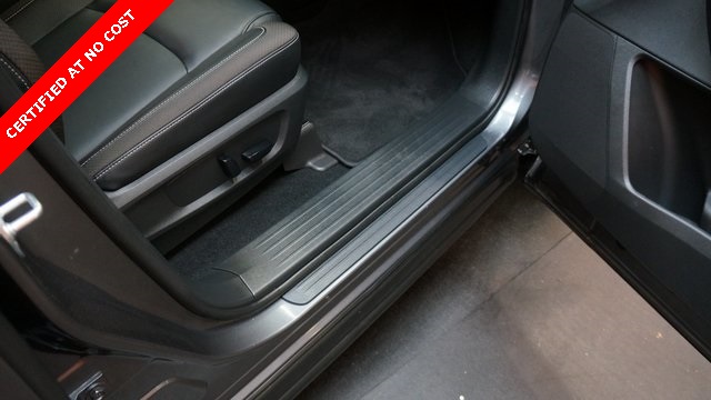 Vehicle image 64 of 94