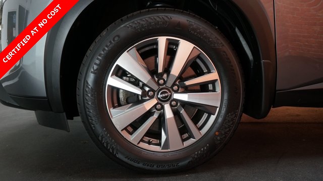 Vehicle image 77 of 94