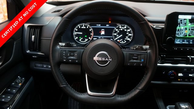 Vehicle image 13 of 94