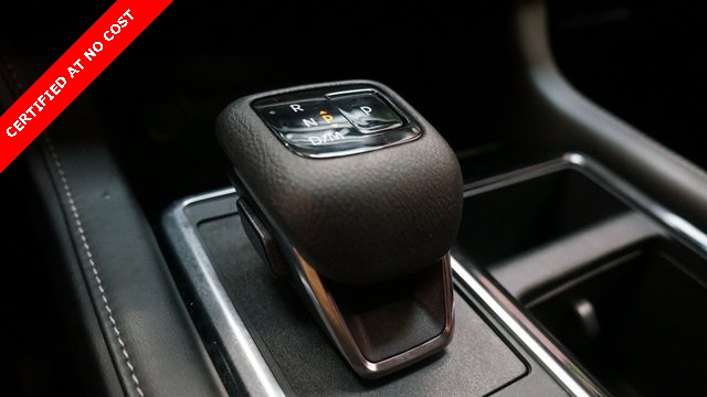 Vehicle image 20 of 94