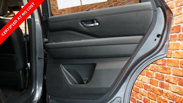 Vehicle image 52 of 94