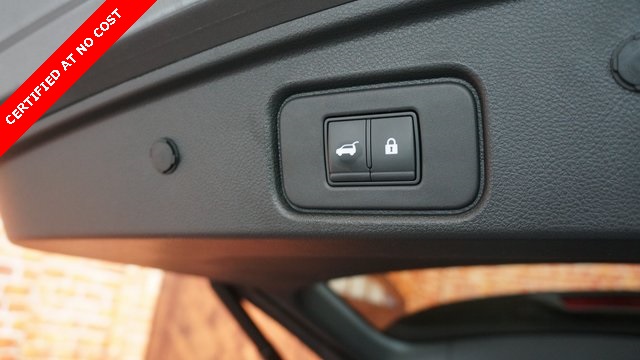Vehicle image 46 of 94