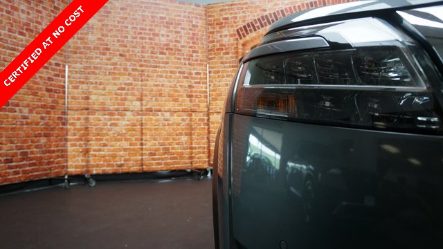 Vehicle image 71 of 94