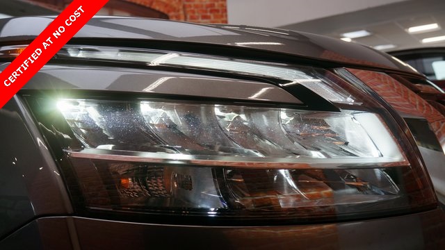 Vehicle image 66 of 94