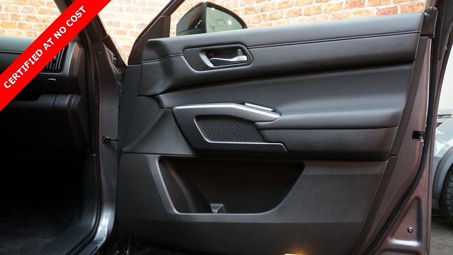 Vehicle image 65 of 94