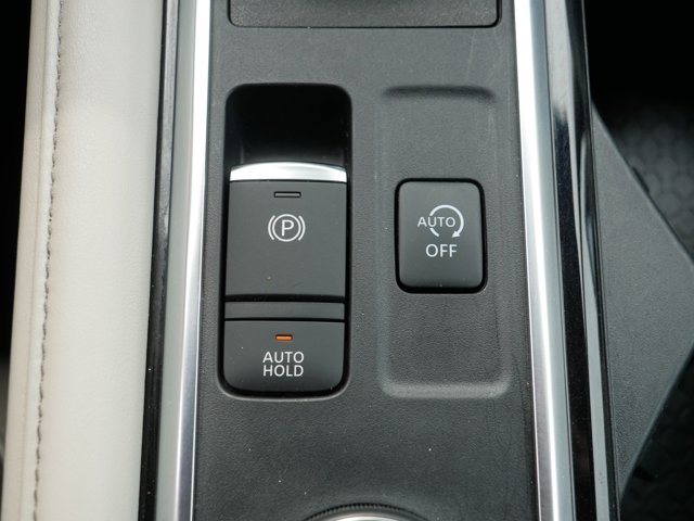 Vehicle image 32 of 37