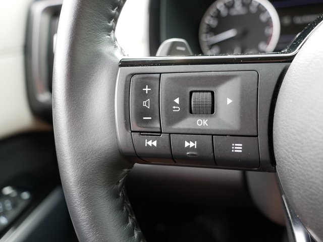 Vehicle image 28 of 37