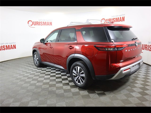 Vehicle image 33 of 60