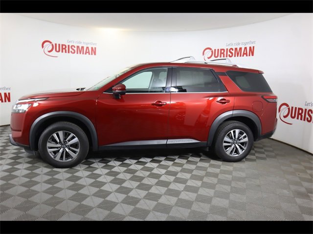 Vehicle image 40 of 60