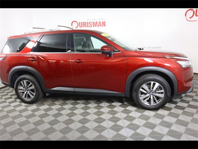 Vehicle image 24 of 60