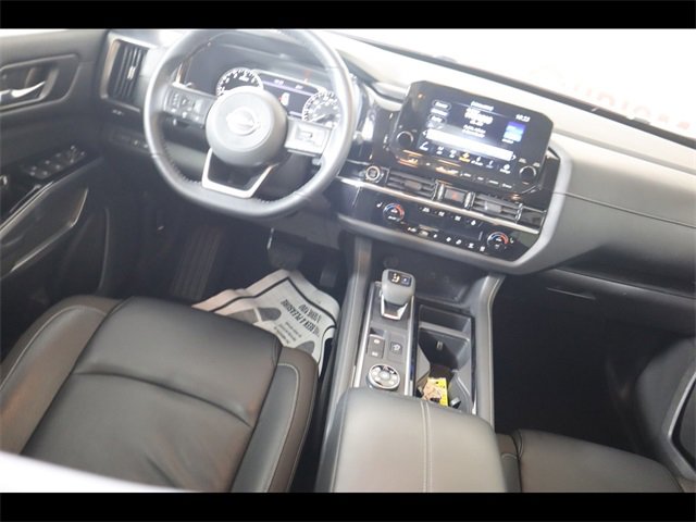 Vehicle image 47 of 60