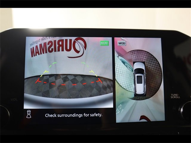 Vehicle image 57 of 60