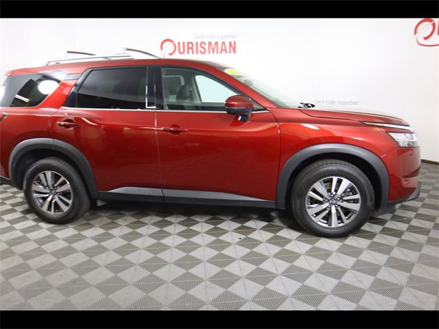 Vehicle image 25 of 60