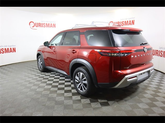 Vehicle image 37 of 60