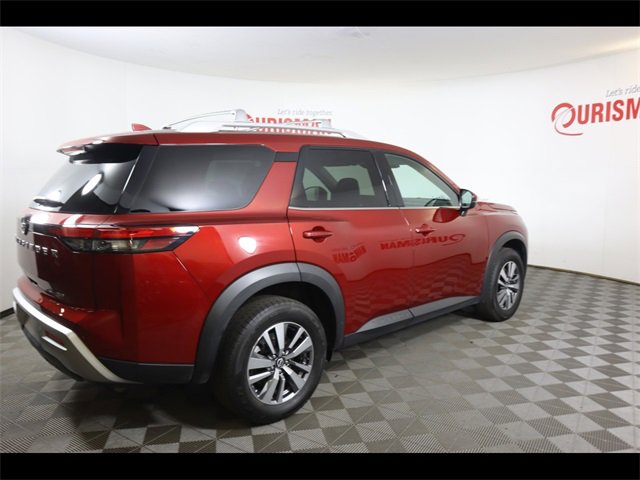 Vehicle image 29 of 60