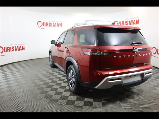 Vehicle image 35 of 60