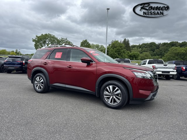 Vehicle image 3 of 34