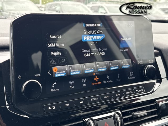 Vehicle image 23 of 34