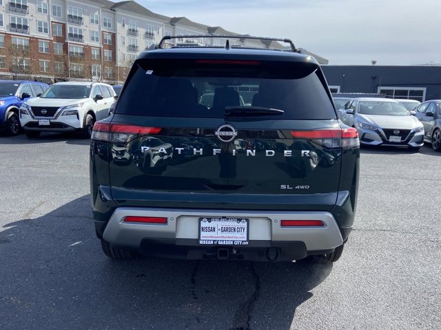 Vehicle image 7 of 33