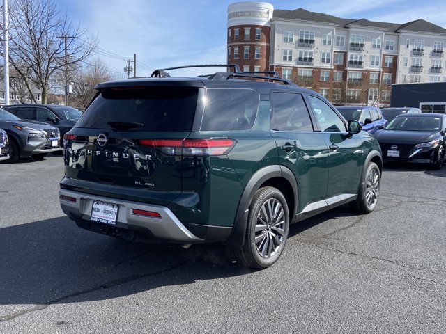 Vehicle image 6 of 33