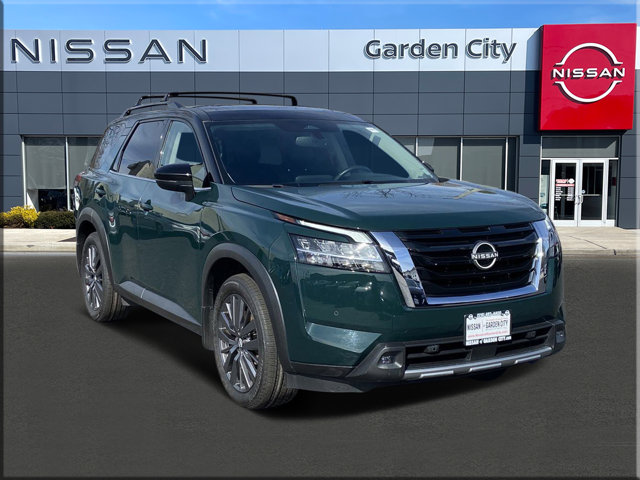 Vehicle image 3 of 33