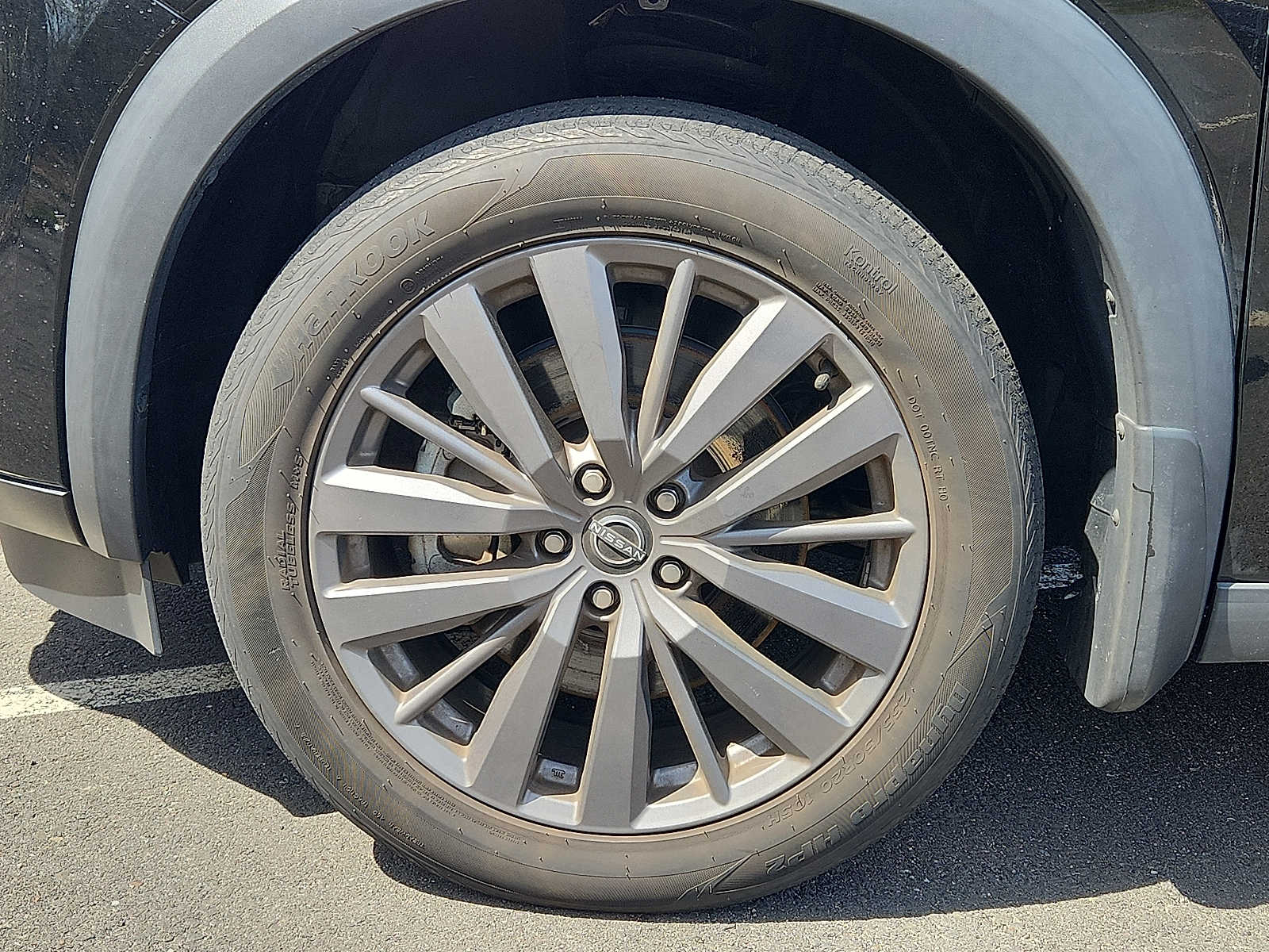 Vehicle image 8 of 32