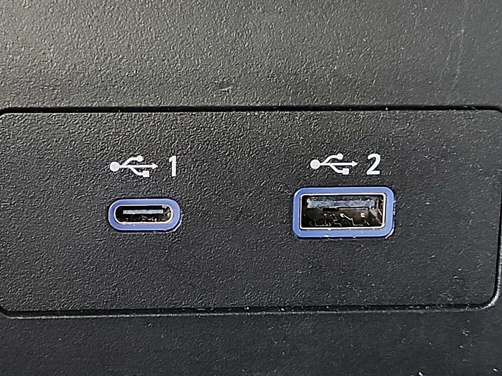 Vehicle image 23 of 32