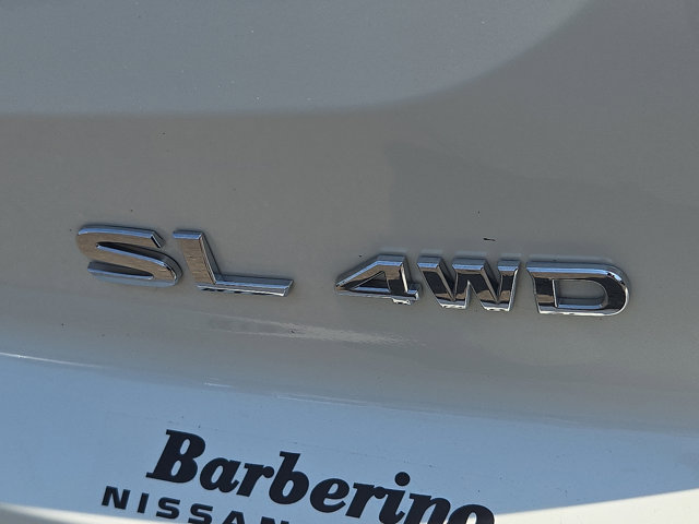 Vehicle image 14 of 30