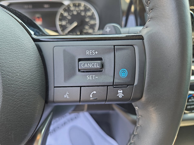 Vehicle image 28 of 30