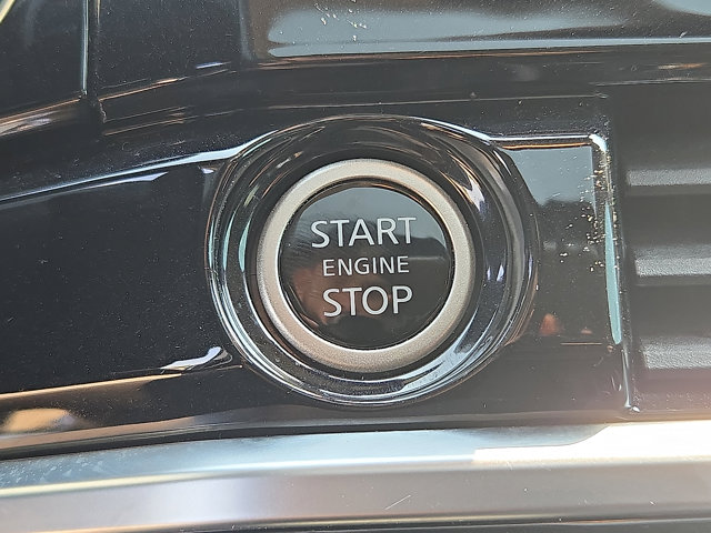 Vehicle image 13 of 30