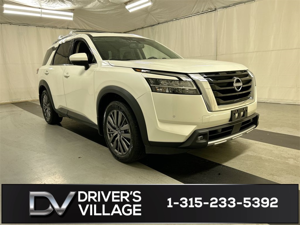 Vehicle image 3 of 26