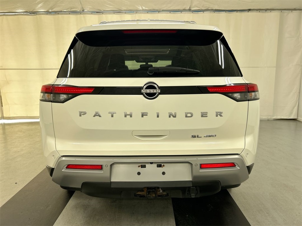 Vehicle image 5 of 26