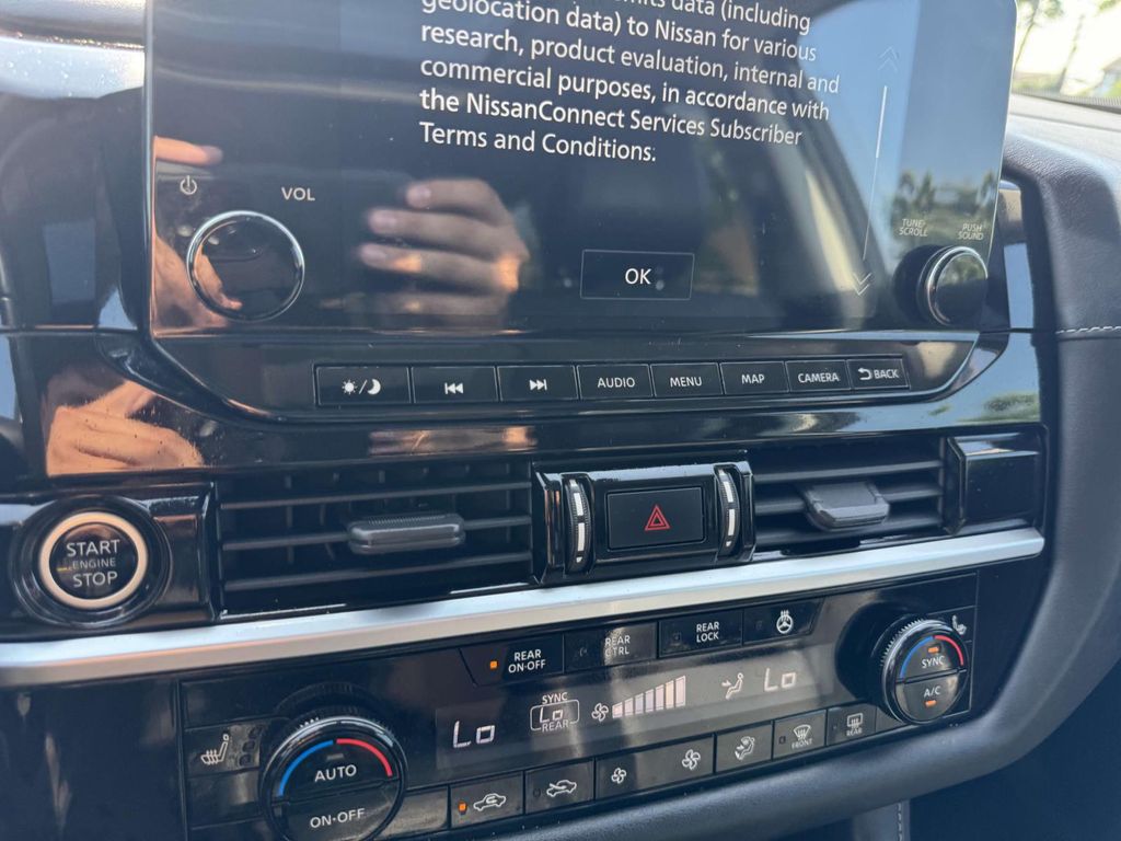 Vehicle image 26 of 31