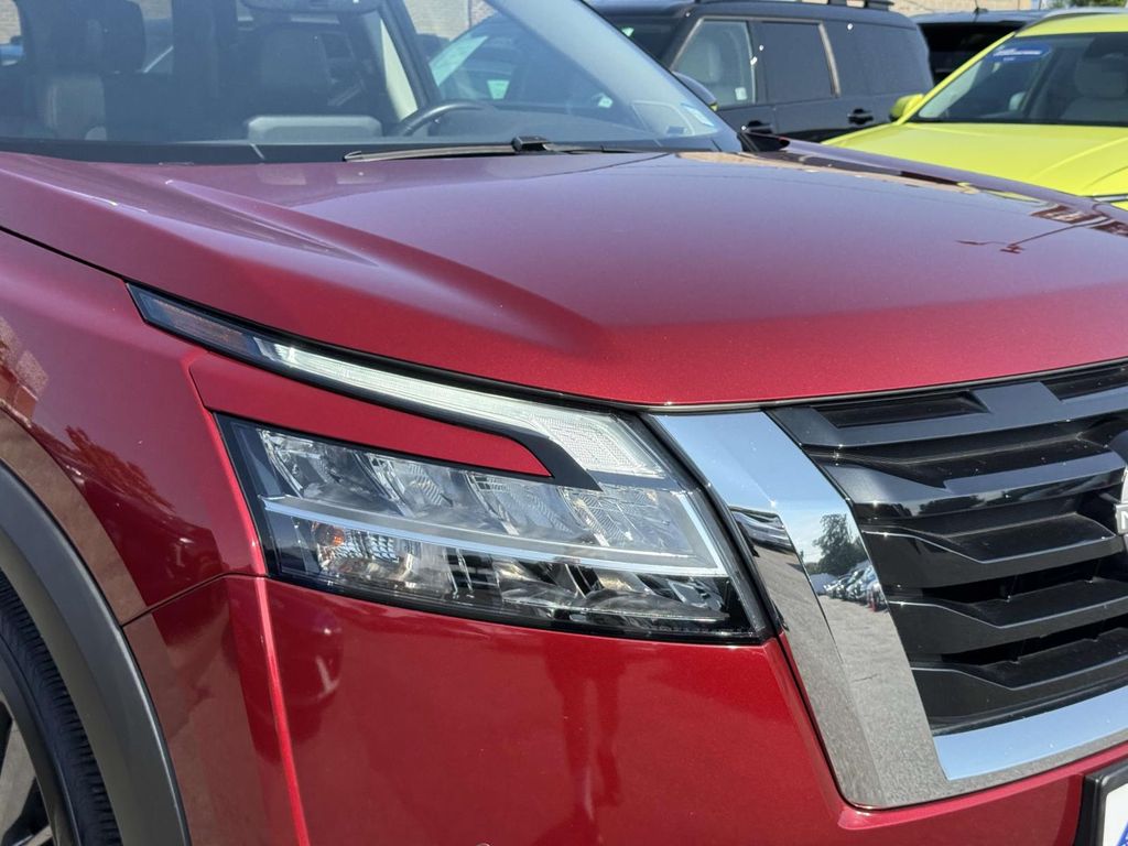 Vehicle image 29 of 31