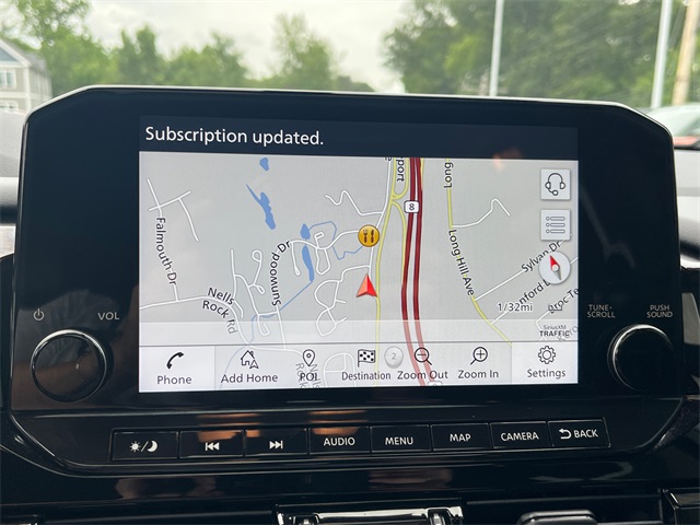 Vehicle image 21 of 27