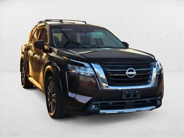 Vehicle image 3 of 21