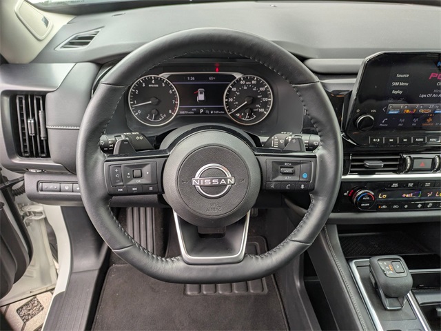 Vehicle image 36 of 42
