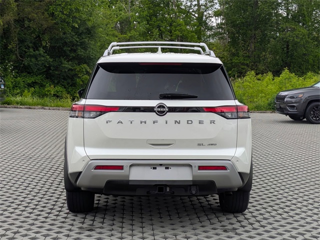 Vehicle image 6 of 42