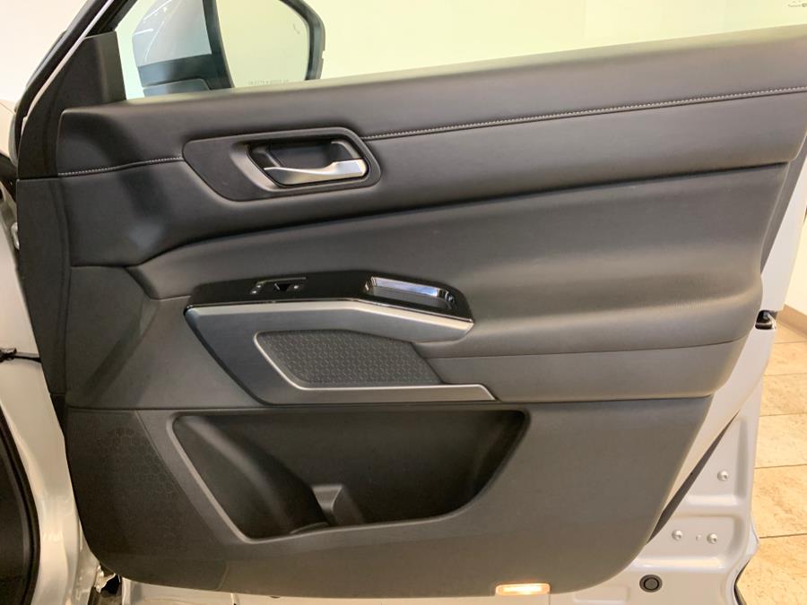 Vehicle image 57 of 64