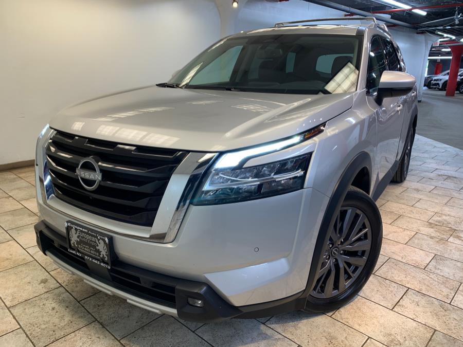 Vehicle image 1 of 64