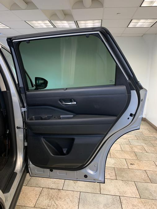 Vehicle image 51 of 64