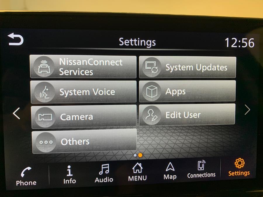 Vehicle image 31 of 64
