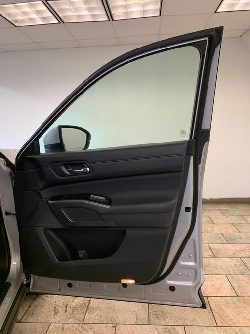 Vehicle image 56 of 64
