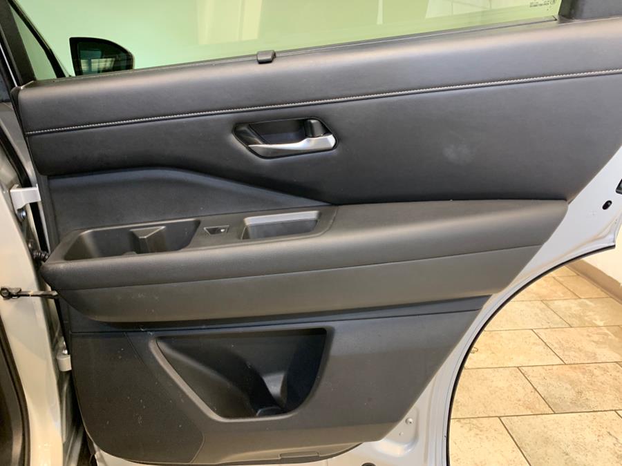 Vehicle image 52 of 64