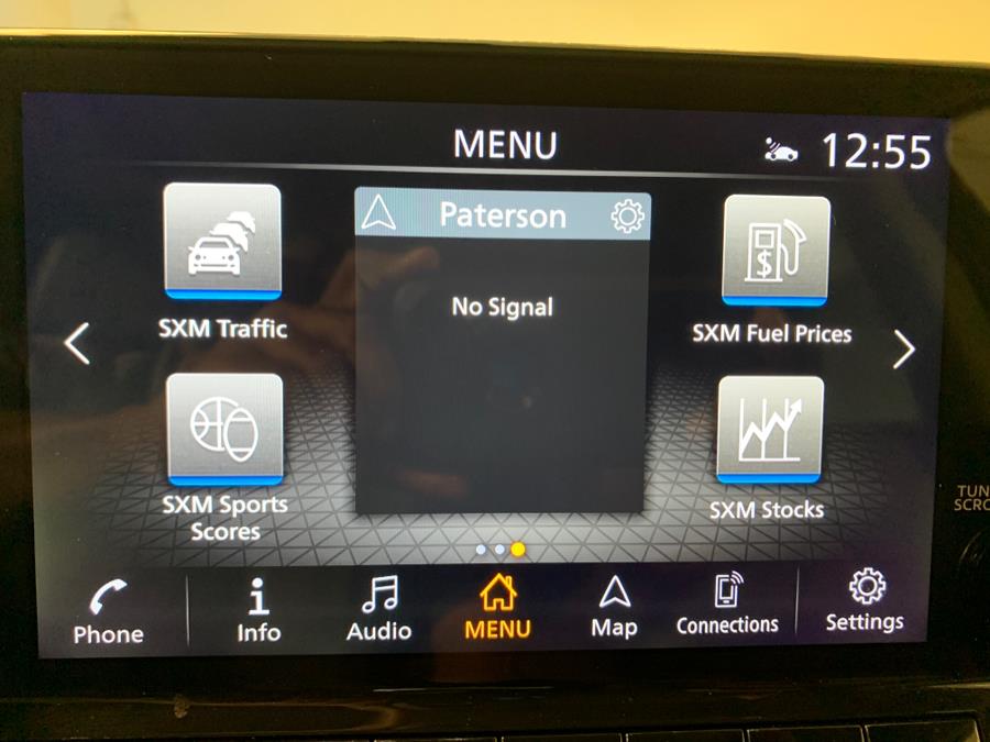 Vehicle image 28 of 64